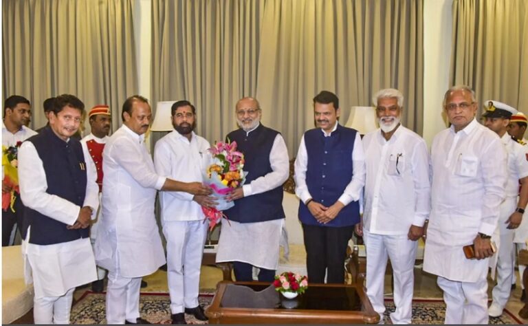 महाराष्ट्र में शपथग्रहण समारोह और बीजेपी विधायक की बैठक को लेकर बड़ी खबर, ये हो सकता है सरकार बनाने का फॉर्मूला