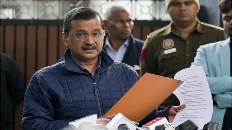 केंद्रीय मंत्री खट्टर ने बताया- केजरीवाल को कैसा सरकारी बंगला मिलेगा?