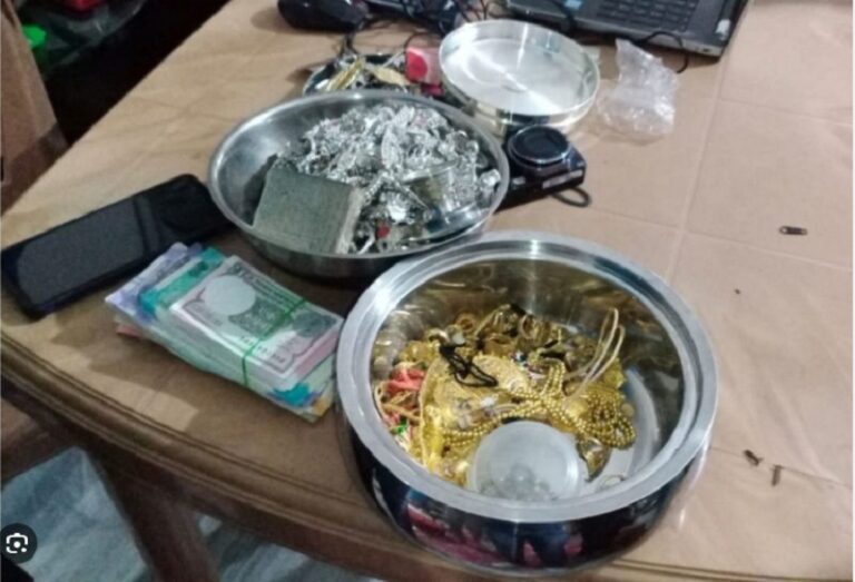 इंदौर-धार में लोकायुक्त का छापा, इतने करोड़ रुपये की संपत्ति के मिले दस्तावेज, कौन हैं भ्रष्टाचार के आरोपी?