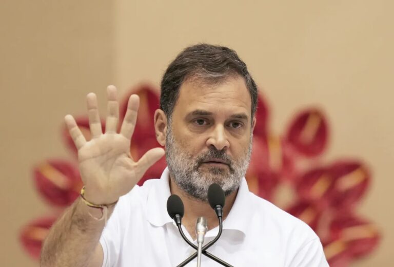 वोटर लिस्ट पर लोगों को विश्वास नहीं, महाराष्ट्र में हुई धांधली’, राहुल गांधी ने चुनाव आयोग पर फिर उठाए सवाल