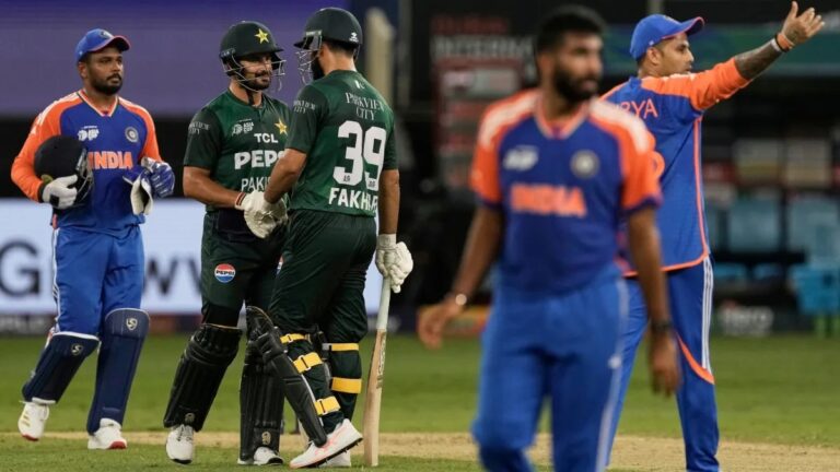 पाकिस्तान के कोच ने इनके सिर पर फोड़ा हार का ठीकरा, बताया कहां हुई भारी मिस्टेक