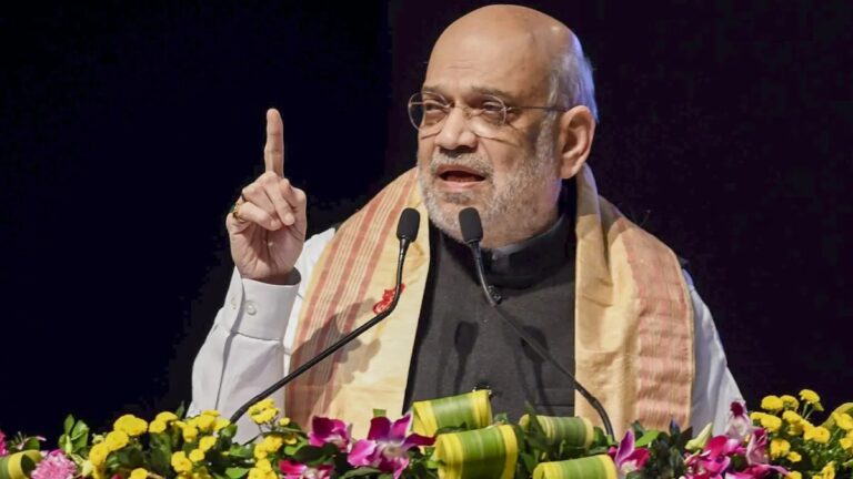 अमित शाह बोले- चुन-चुनकर निकालेंगे घुसपैठिए, ममता का पलटवार- बांग्ला बोलने वाला हर शख्स बांग्लादेशी नहीं
