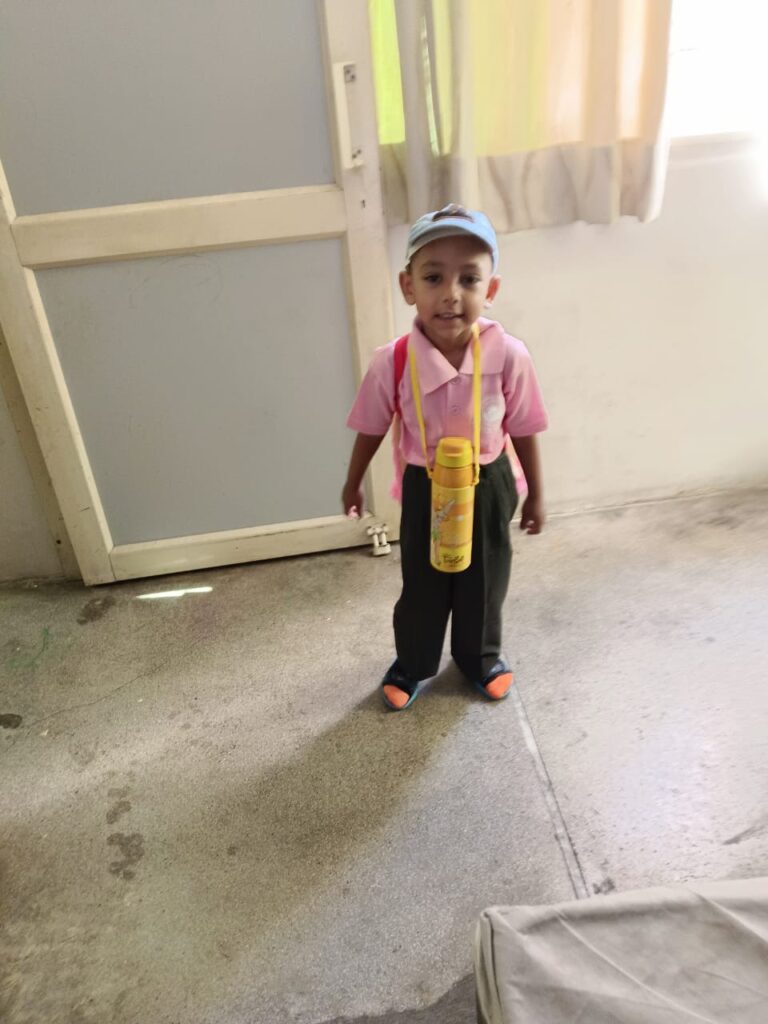 पंचकूला से बड़ी खबर | बच्चे को स्कूल छोड़ने गई महिला से एनजीओ स्टाफ की गाली-गलौज, धमकी और रिकॉर्डिंग डिलीट करने का आरोप—रूबी बोलीं: “शिक्षा देने वाले ही बदसलूकी करें तो बच्चों का भविष्य कैसे सुरक्षित रहेगा?”