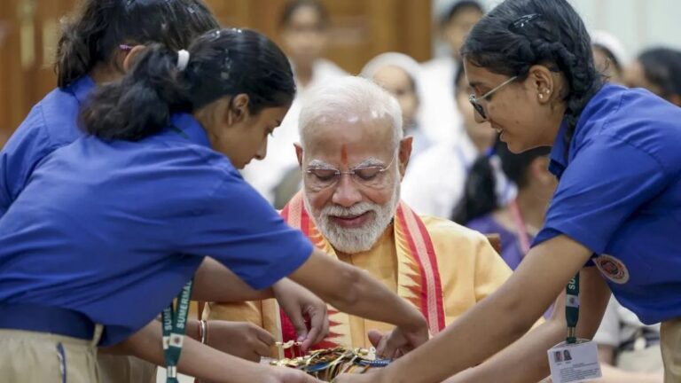 ‘एक कन्या 10 पुत्रों के समान…’ जानें PM मोदी ने क्यों याद दिलाई बेटियों की बात?