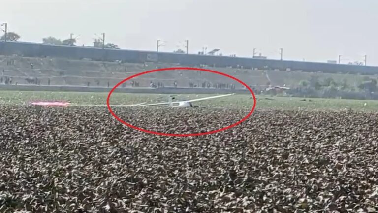 प्रयागराज से बड़ी खबर, सेना का ट्रेनी विमान हुआ क्रैश, निकालने की कोशिश जारी