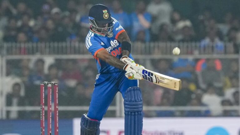 विराट-रोहित वाले क्लब में शामिल हो सकते हैं सूर्यकुमार यादव, 33 रन बनाते ही करेंगे बड़ा कारनामा