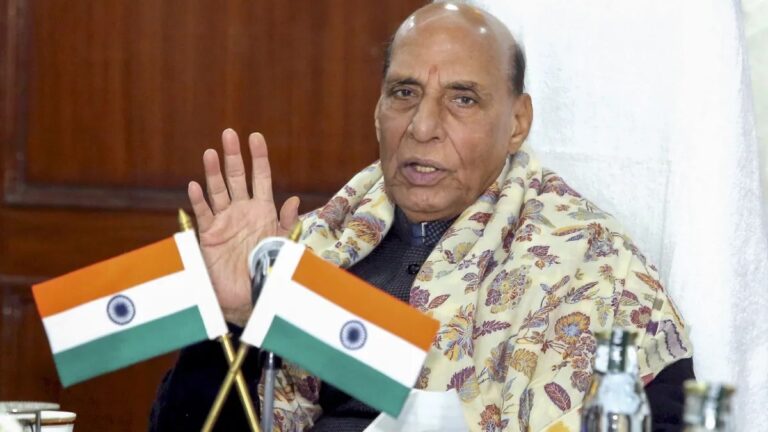 समंदर में बढ़ी भारत की धमक, राजनाथ सिंह ने ‘समुद्र प्रताप’ को तटरक्षक बल को सौंपा