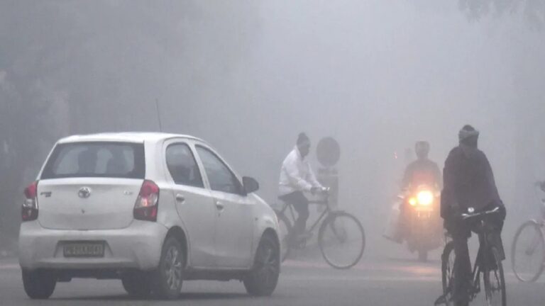 उत्तर भारत में ‘कोल्ड टॉर्चर’, दिल्ली-NCR से बिहार तक ठिठुरन; तीन राज्यों में बारिश की चेतावनी