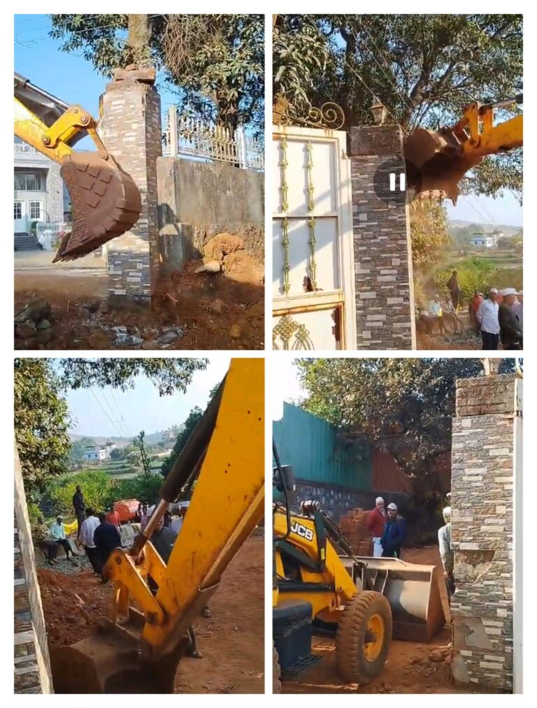 निजी संपत्ति पर दबंगई का आरोप: पंचगनी में आईशा कुरेशी के गेट-दीवार तोड़े गए, सरपंच और ग्रामीणों पर धमकी देने का गंभीर मामला