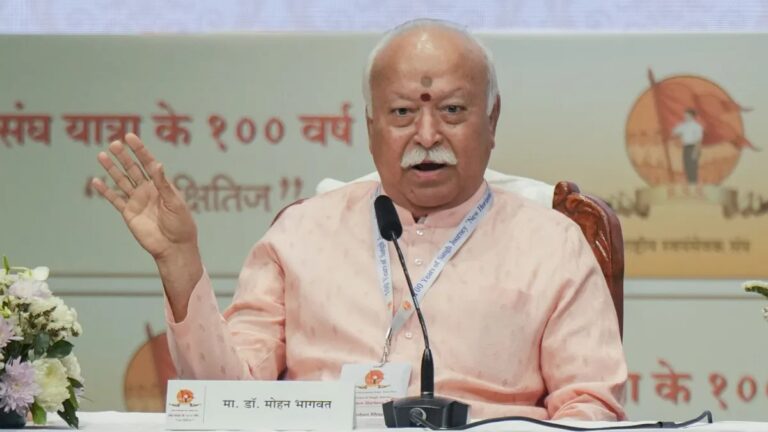 दुनिया को भारत से नेतृत्व की उम्मीद, तकनीक के लिए मनुष्य की बलि नहीं दी जा सकती- मोहन भागवत