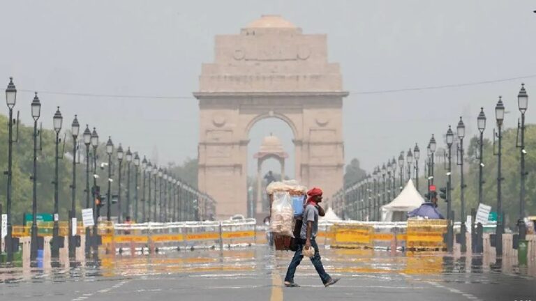 क्या मार्च में पड़ेगी अप्रैल जैसी गर्मी? उत्तर-पश्चिम भारत में बढ़ रहा तापमान, कई राज्यों में 35-37°C तक पहुंचा पारा