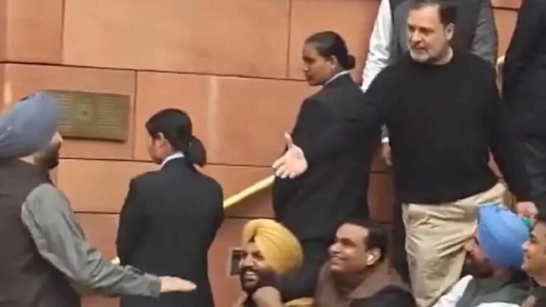 : राहुल गांधी ने रवनीत सिंह बिट्टू को “गद्दार” बोला, संसद परिसर में नेता प्रतिपक्ष और केंद्रीय मंत्री के बीच तीखी बहस