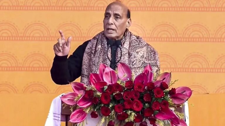‘मिडिल ईस्ट में जो हो रहा है, वह बहुत असामान्य है..’, अमेरिका-ईरान की जंग पर बोले रक्षा मंत्री राजनाथ सिंह