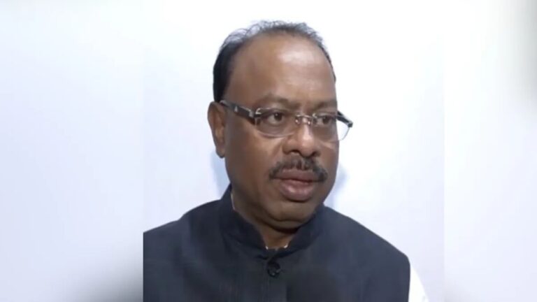 “बकरीद में बकरे काटे जाते हैं, गाय नहीं, जो भी गोवंश हत्या या तस्करी करेगा उसे बख्शा नहीं जाएगा”, राजस्व मंत्री का बड़ा बयान