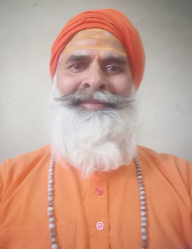 उजड़ खेड़ा के घने जंगलों में 45 डिग्री तापमान के बीच नागा बाबा की धूनी तपस्या, नशा मुक्त भारत का लिया संकल्प