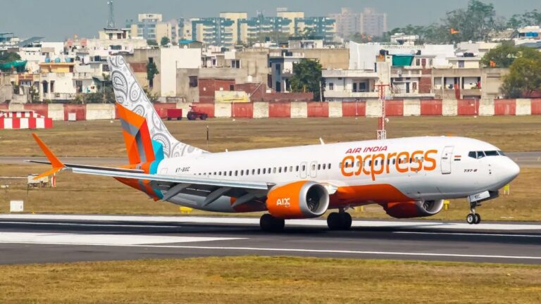 Air India Express ने शुरू की नवी मुंबई-अबू धाबी फ्लाइट्स की बुकिंग, इस तारीख को उड़ान भरेगी पहली फ्लाइट