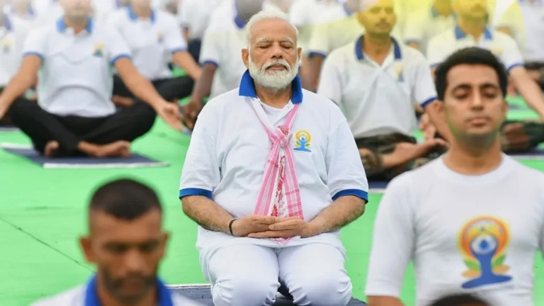 ‘योग दुनिया का सबसे बड़ा कम्युनिटी सेलिब्रेशन, इसे जिंदगी का हिस्सा बनाएं’, अंतरराष्ट्रीय योग दिवस पर पीएम मोदी का संदेश